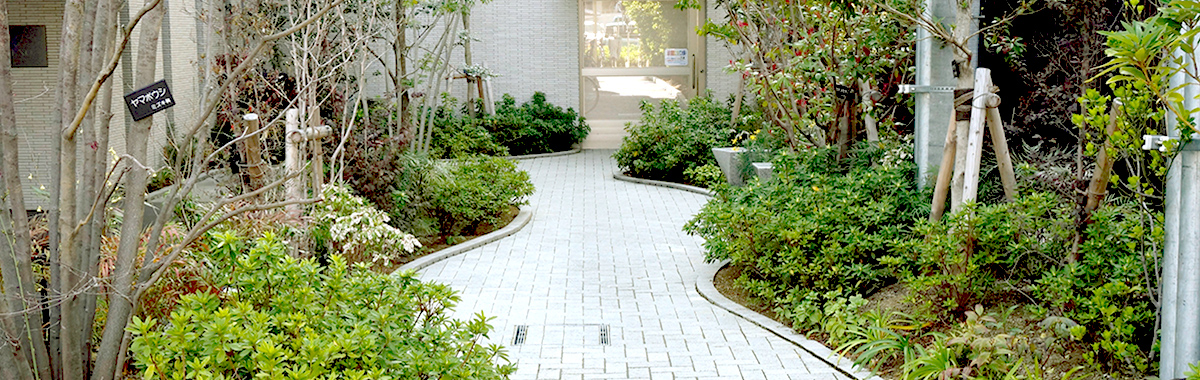 マンションのアプローチ